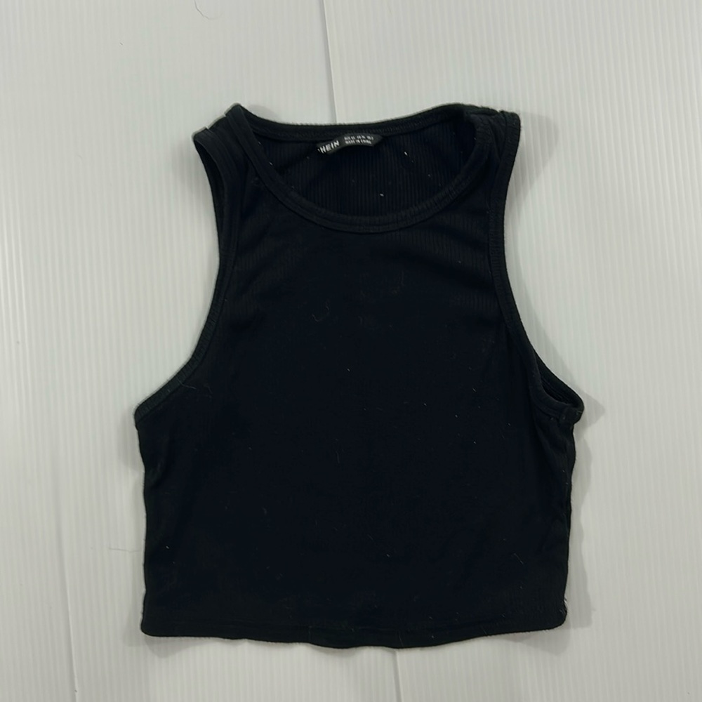 J33. SHEIN Black Ribbed Tank‎ Top (XS)